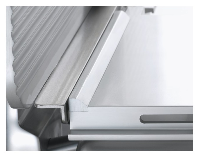 Sirman Leonardo 350 EVO VCS – mașină de feliat profesională IoT, lamă 350 mm 8 Sirman Leonardo 350 EVO VCS – mașină de feliat verticală, detaliu: bara de aliniere